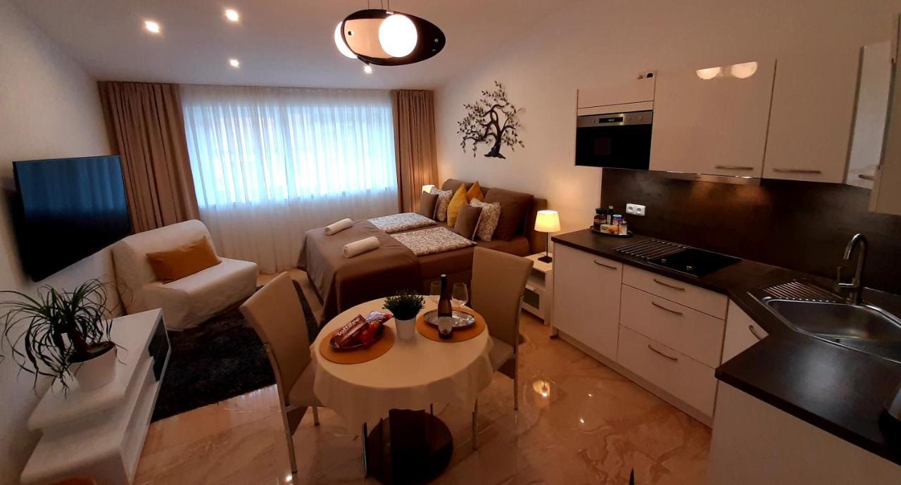 Nobless Apartments Holedna Brno Exterior photo