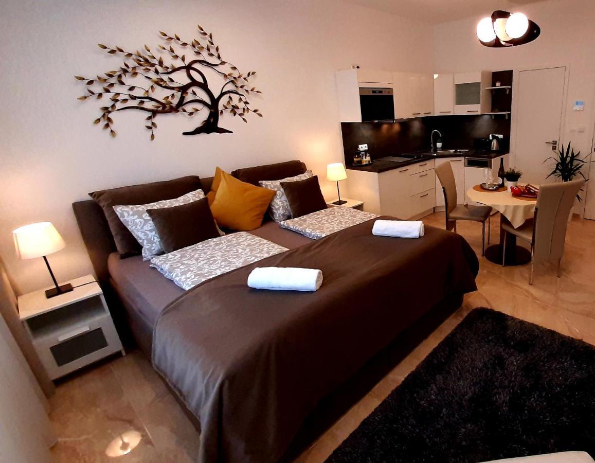 Nobless Apartments Holedna Brno Exterior photo